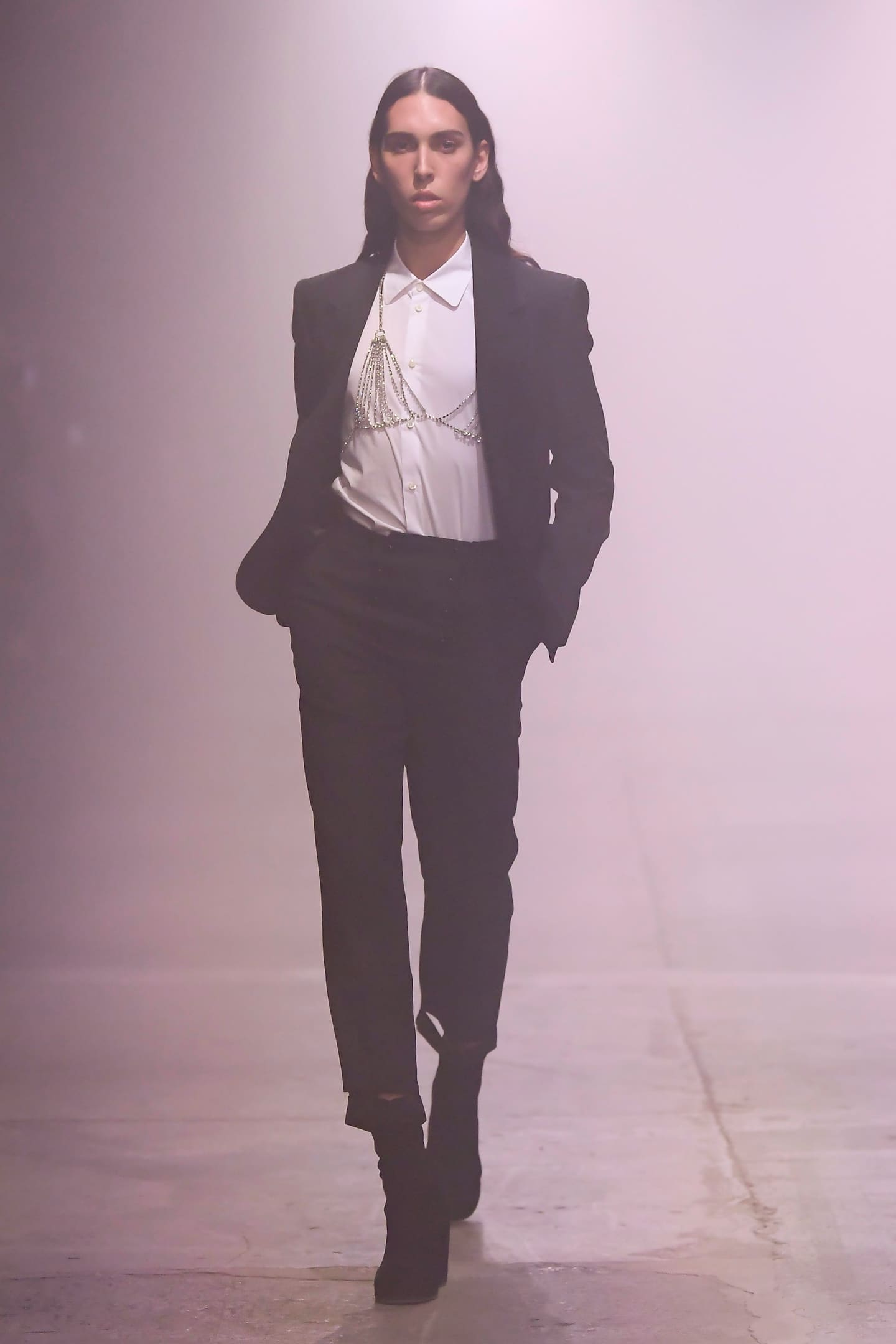 look0001