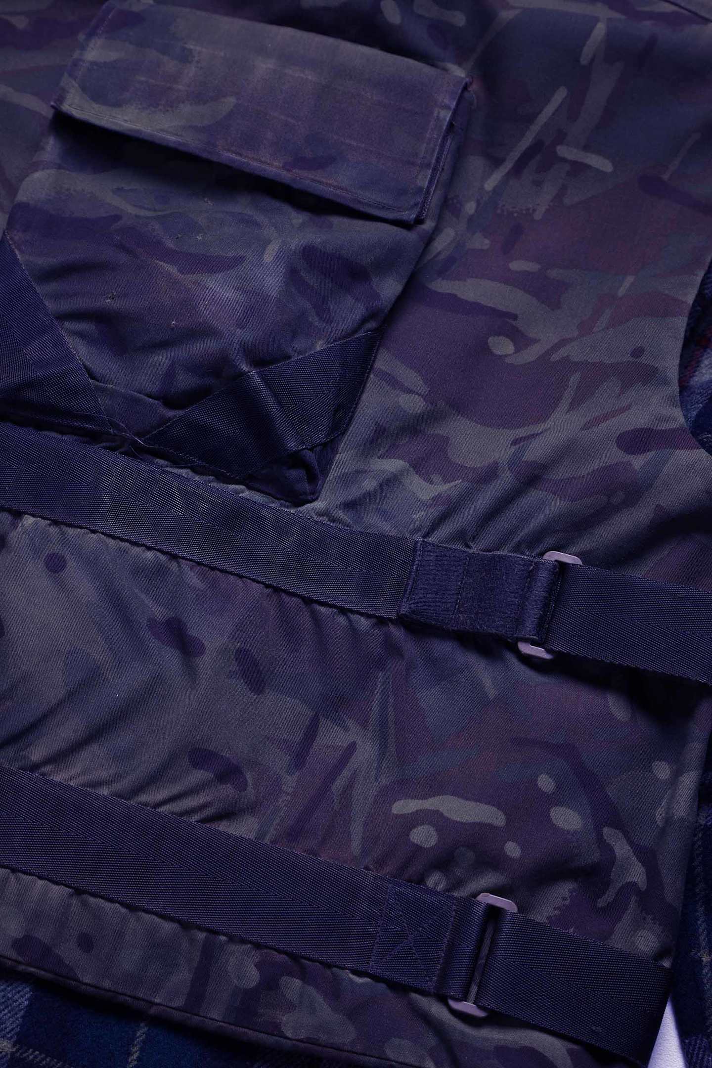 MYAR_FW20_GBV00_BLUE_CLOSEUP03