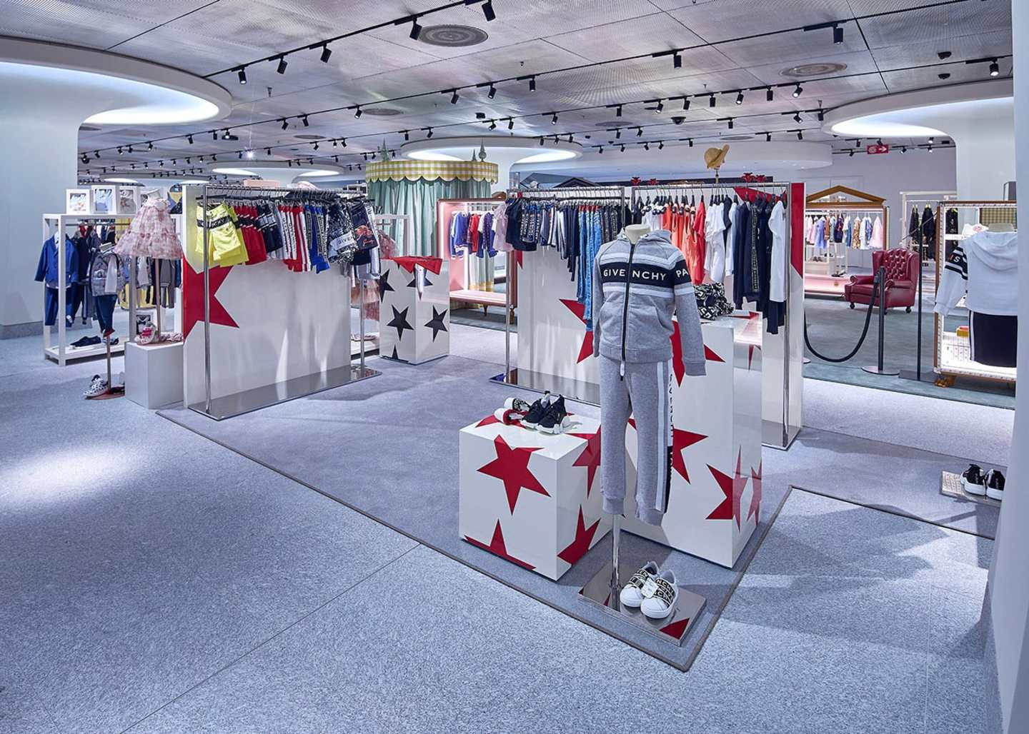 Rinascente-Duomo-kidswear-spazio-GIVENCHY
