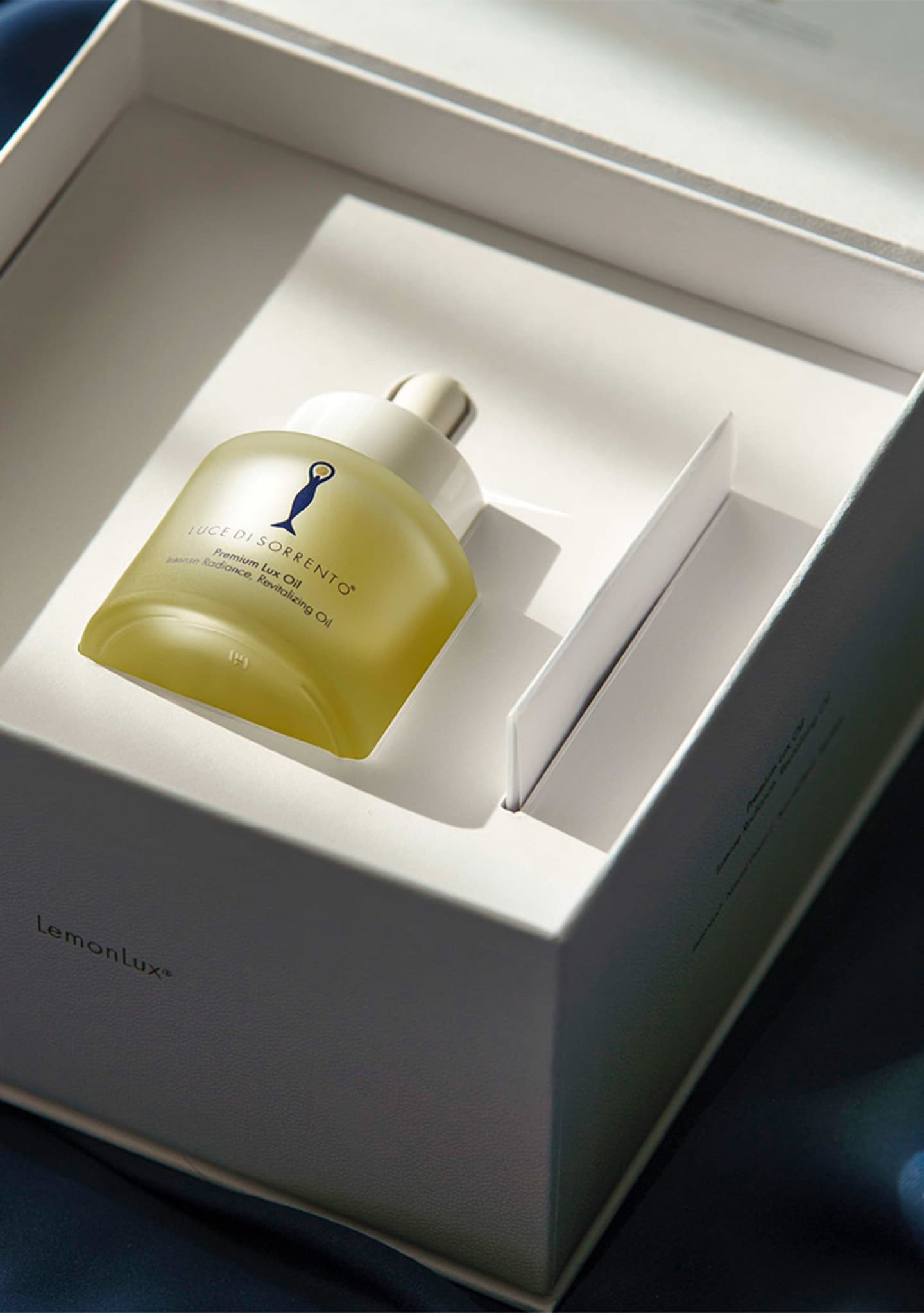 Premium-Lux-Oil_Pitti1
