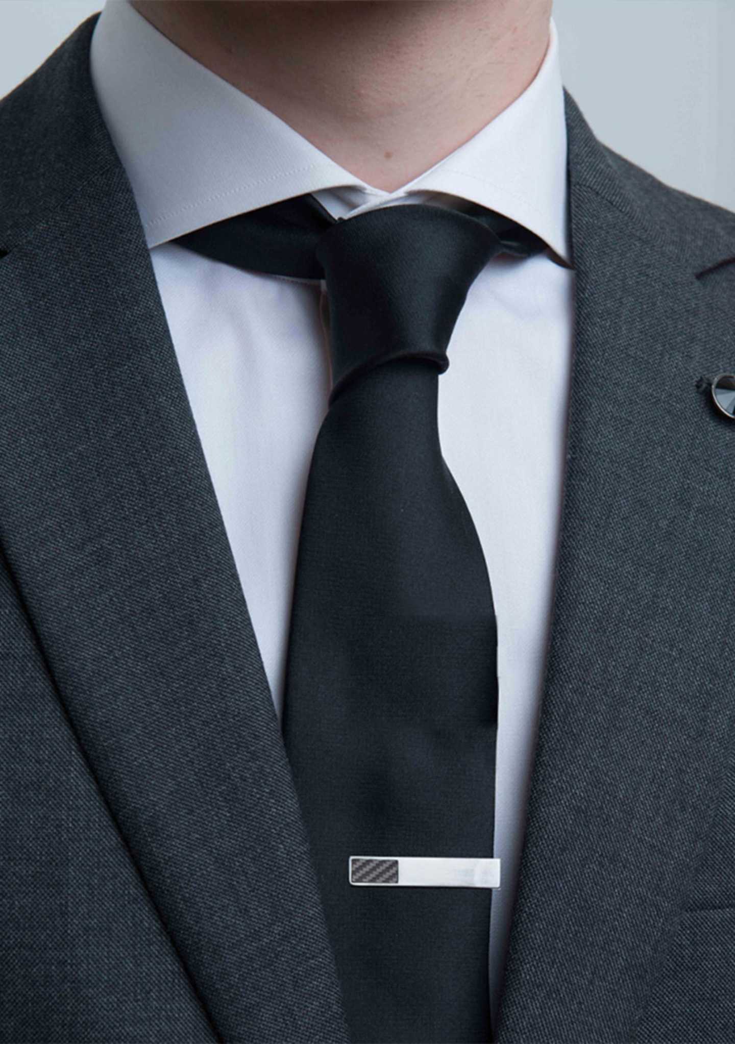 Tie-bar-on-model