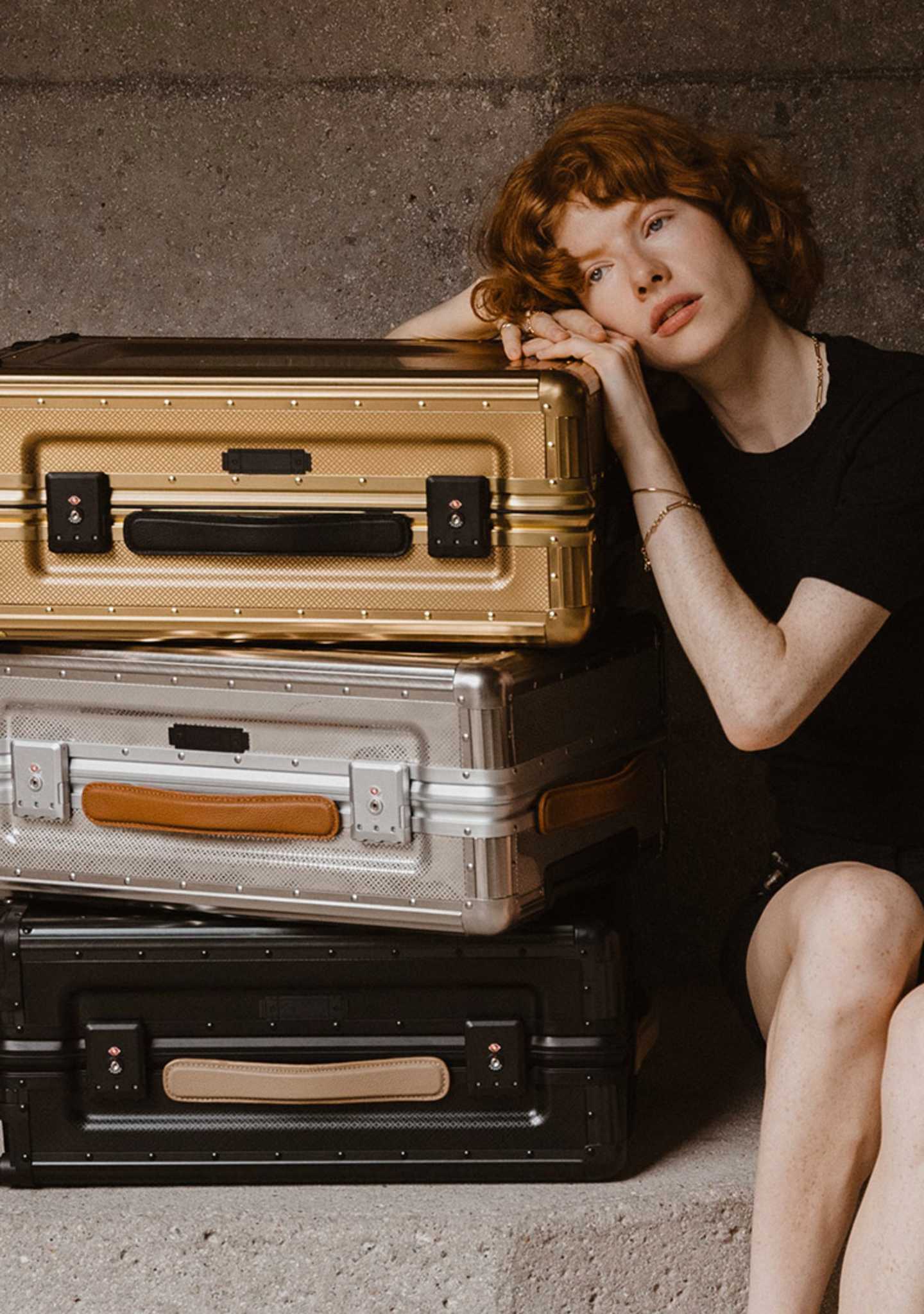 extraordinary-colors-suitcase-mpm