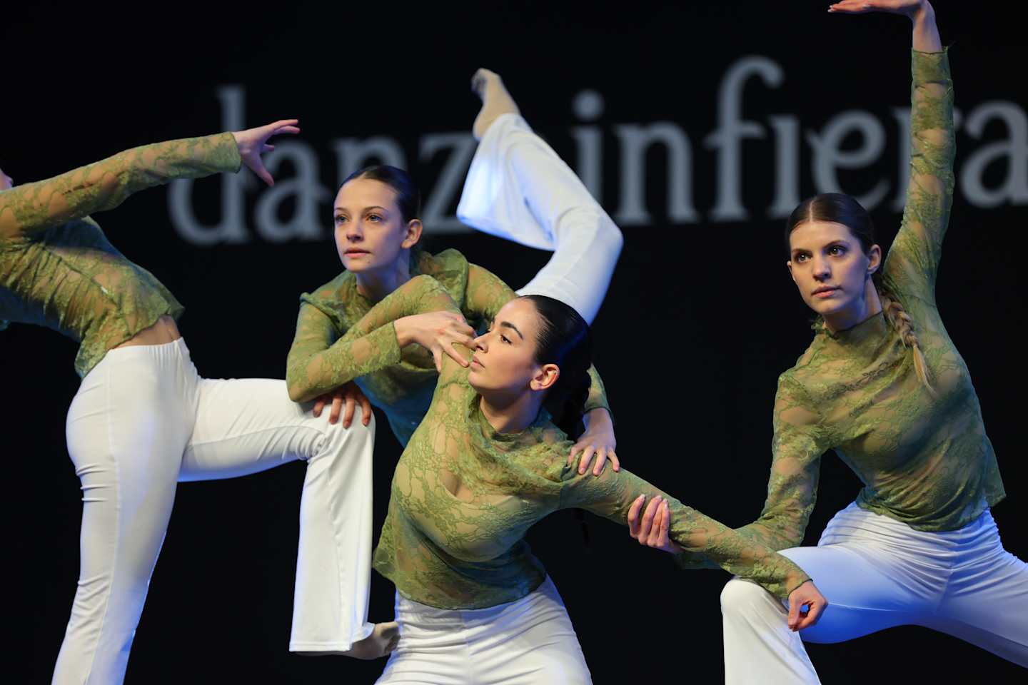DANCEPARADE_1