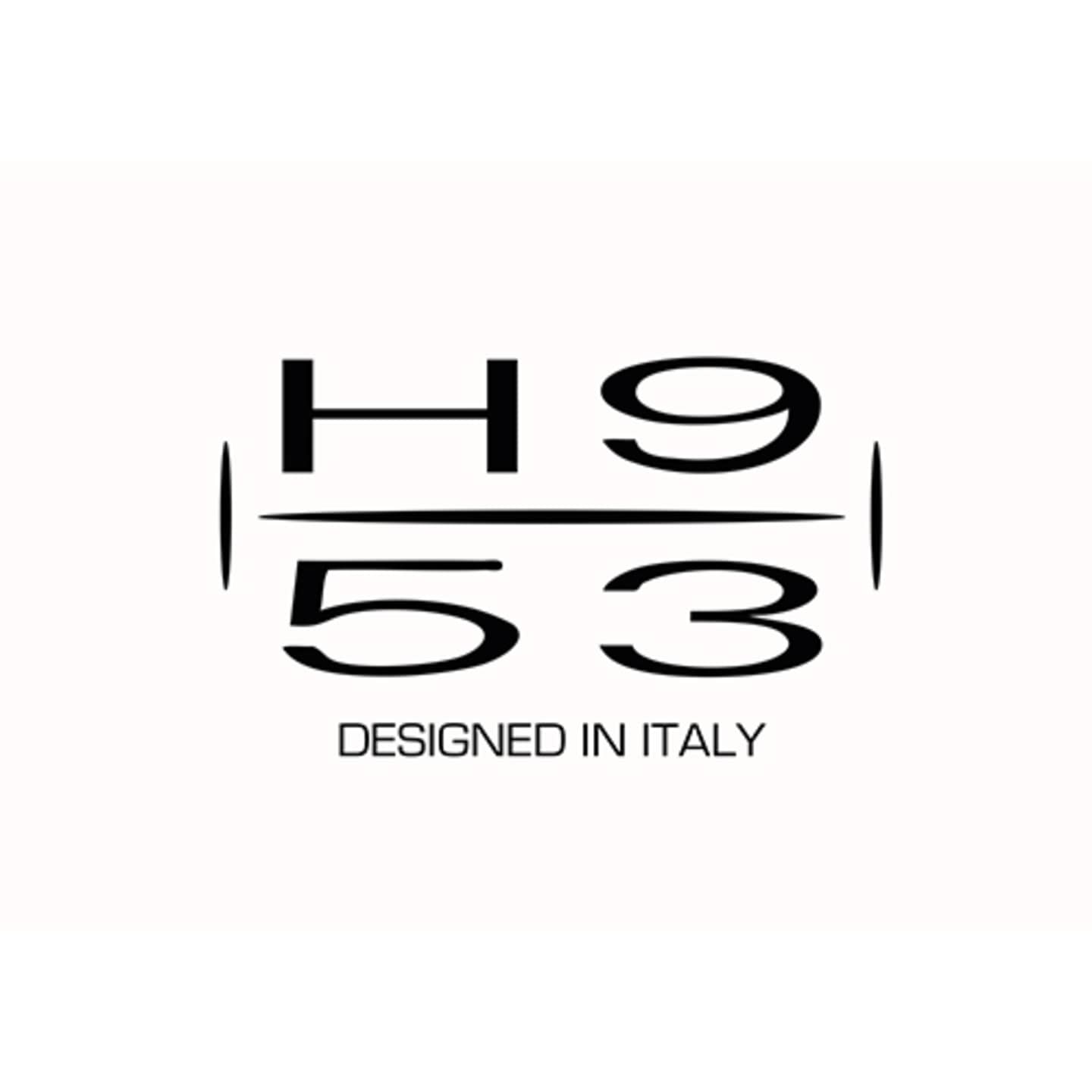 H953