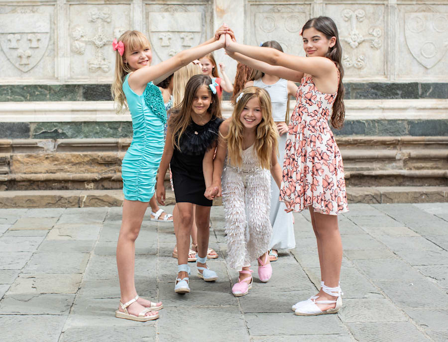 FUNFUN_shoesGIOSEPPO_PISAMONAS_PISAMONAS_PISAMONAS_hairPRINSESSEFIN.jpg