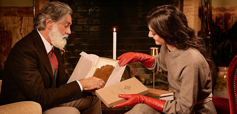 herobanner_GALAGLOVES_U107