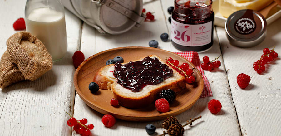 herobanner_ALESSIOBRUSADININVASIDALGUSTO_T18