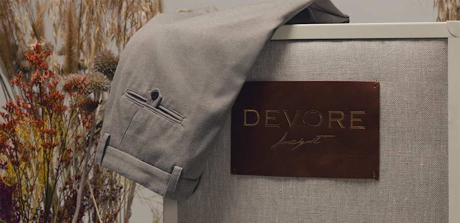 herobanner_DEVOREINCIPIT_U107