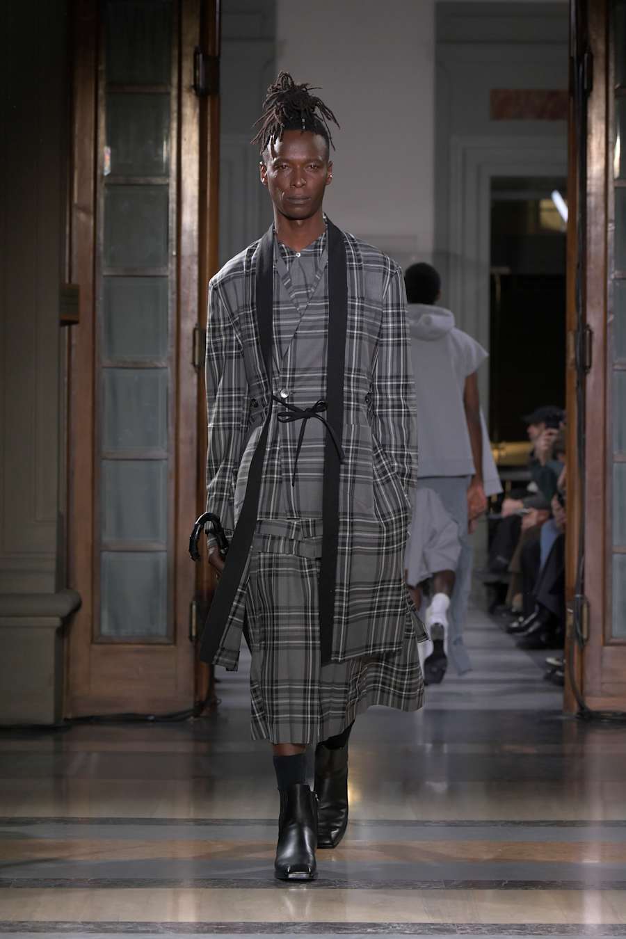 look0004.jpg