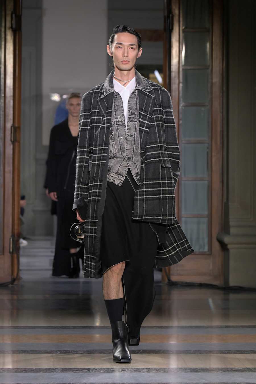 look0005.jpg