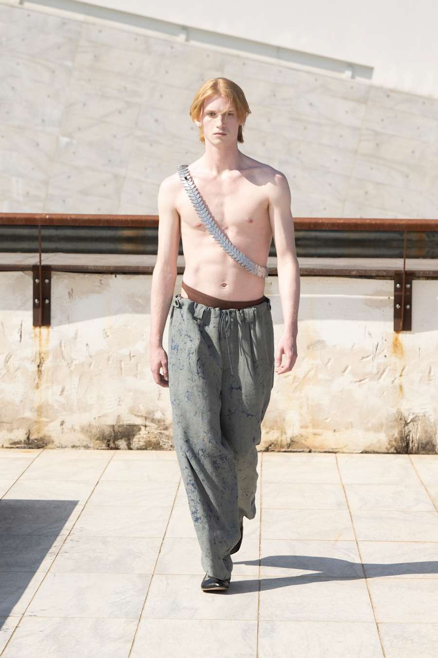 look0005.jpg