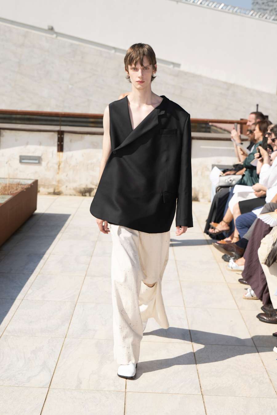 look0008.jpg