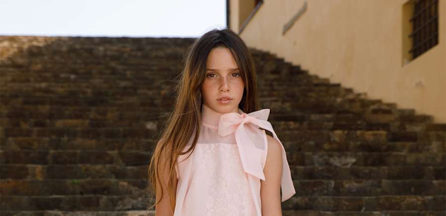 herobanner_SOFIEAMOURA_B102