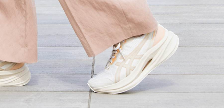 herobanner_ASICSWalking_U110