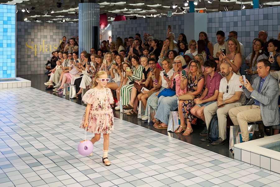 SplashFashionShow_007.jpg