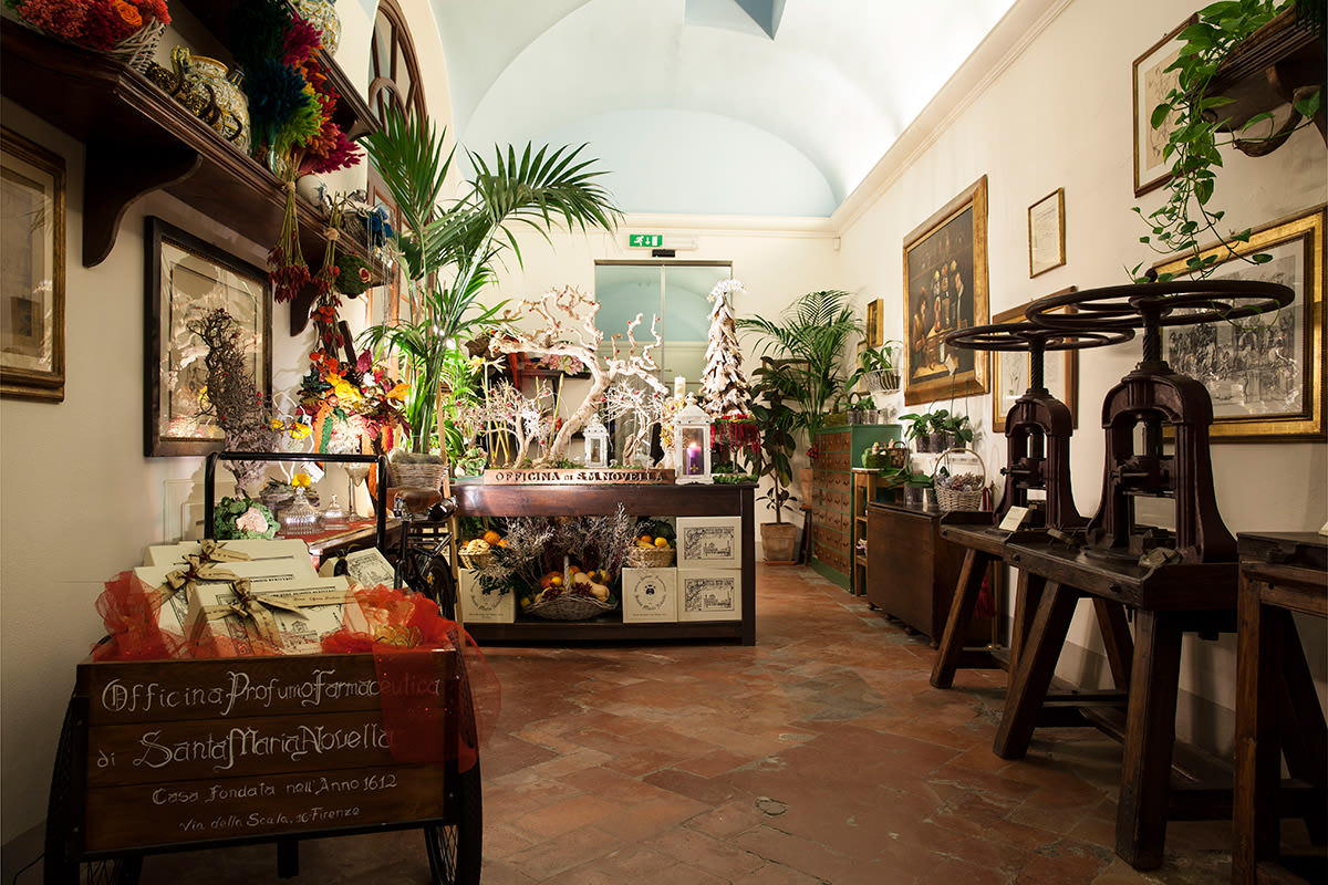 Officina-Profumo-farmaceutica-smn2