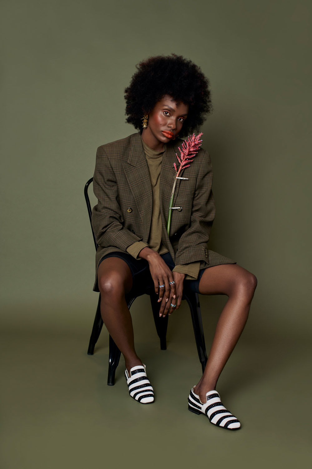 Copia-di-SusanaMadrid-VD-IrisStudsFlats