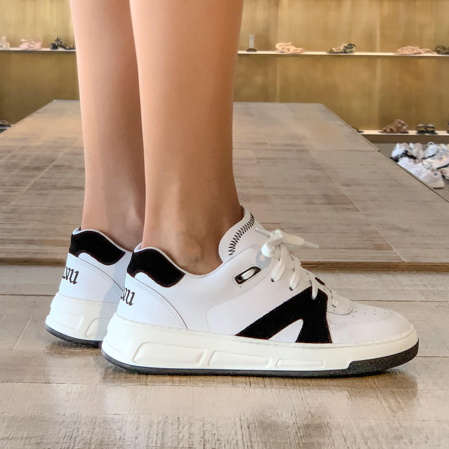 Manu-lookbook-ss21-2