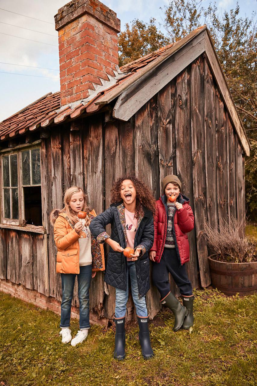 Barbour-CQU0186RE32_-Boys-Case-Fair-Isle-Crew_-CKN0084GY72_-Girls-Hooded-Beadnell-Wax_-GWX0029OL52_-Girls-Bayside-Quilt_-GQU0097YE31-_2_