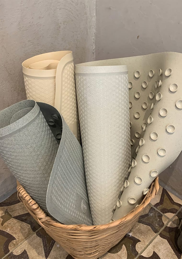 HEVEA_Upcycled-bathmats_Lifestyle-2