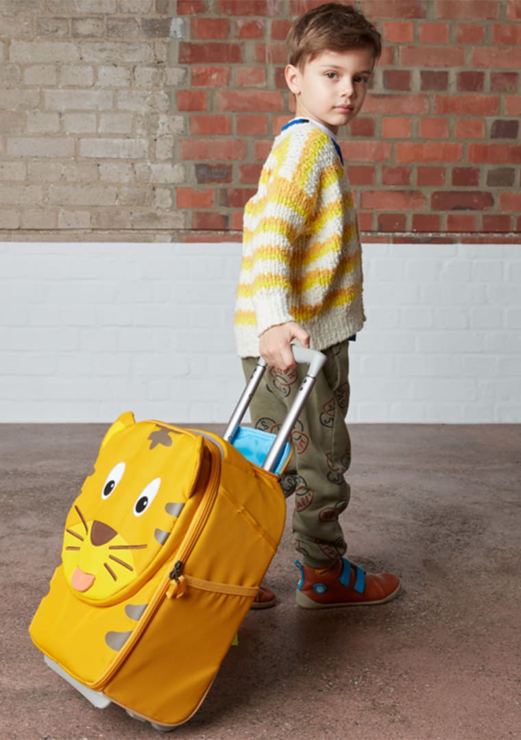 9463A51F-559B-4C74-A7EEFDC3A2B8430A