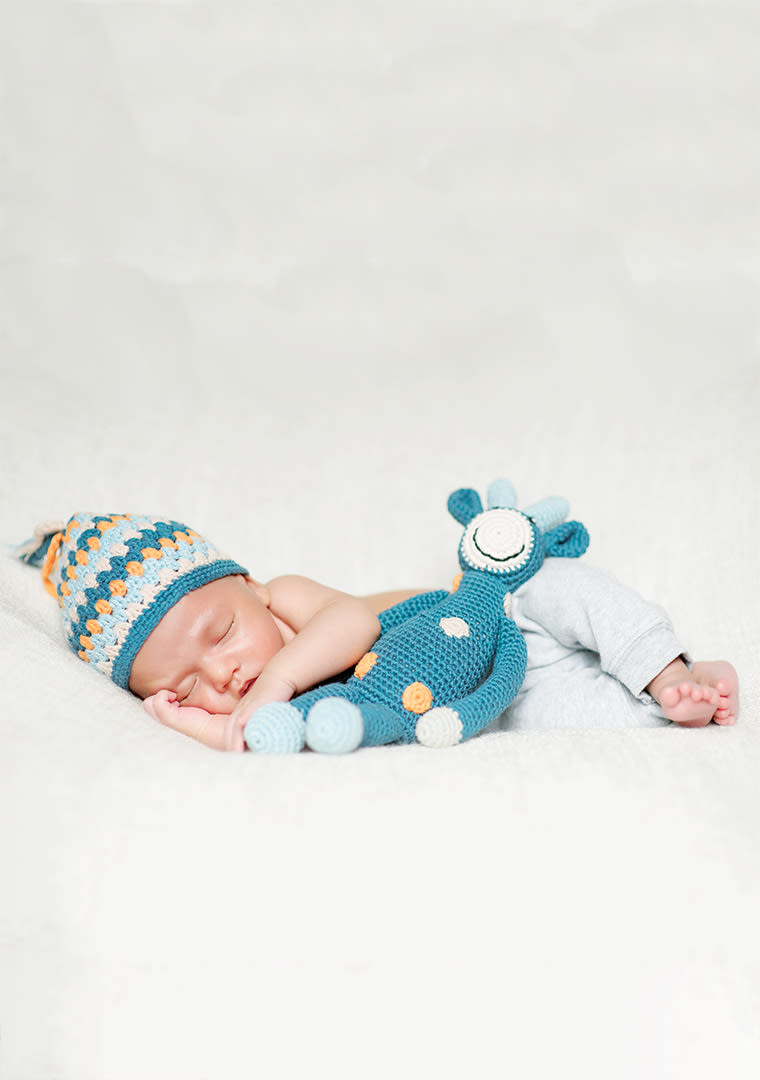 026_PebbleHats_OrganicTealOrangeHat