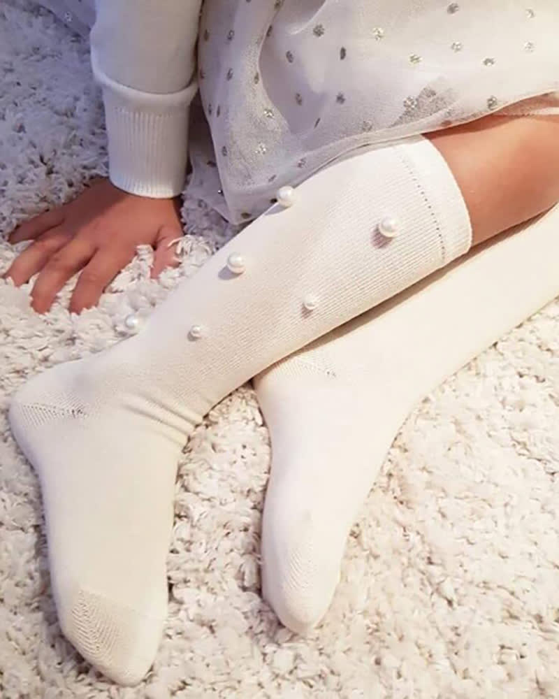 Meias-com-Pérolas--600x600-px-