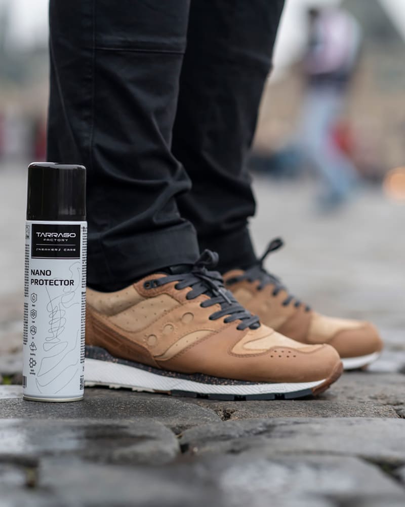 TARRAGO-FACTORY-SNEAKERS-CARE--2-