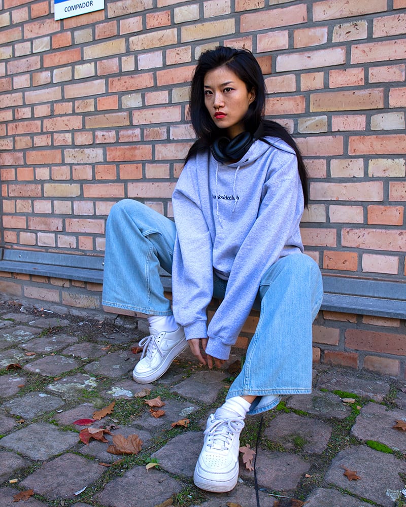 67487_43136_BACKSIDECLUB