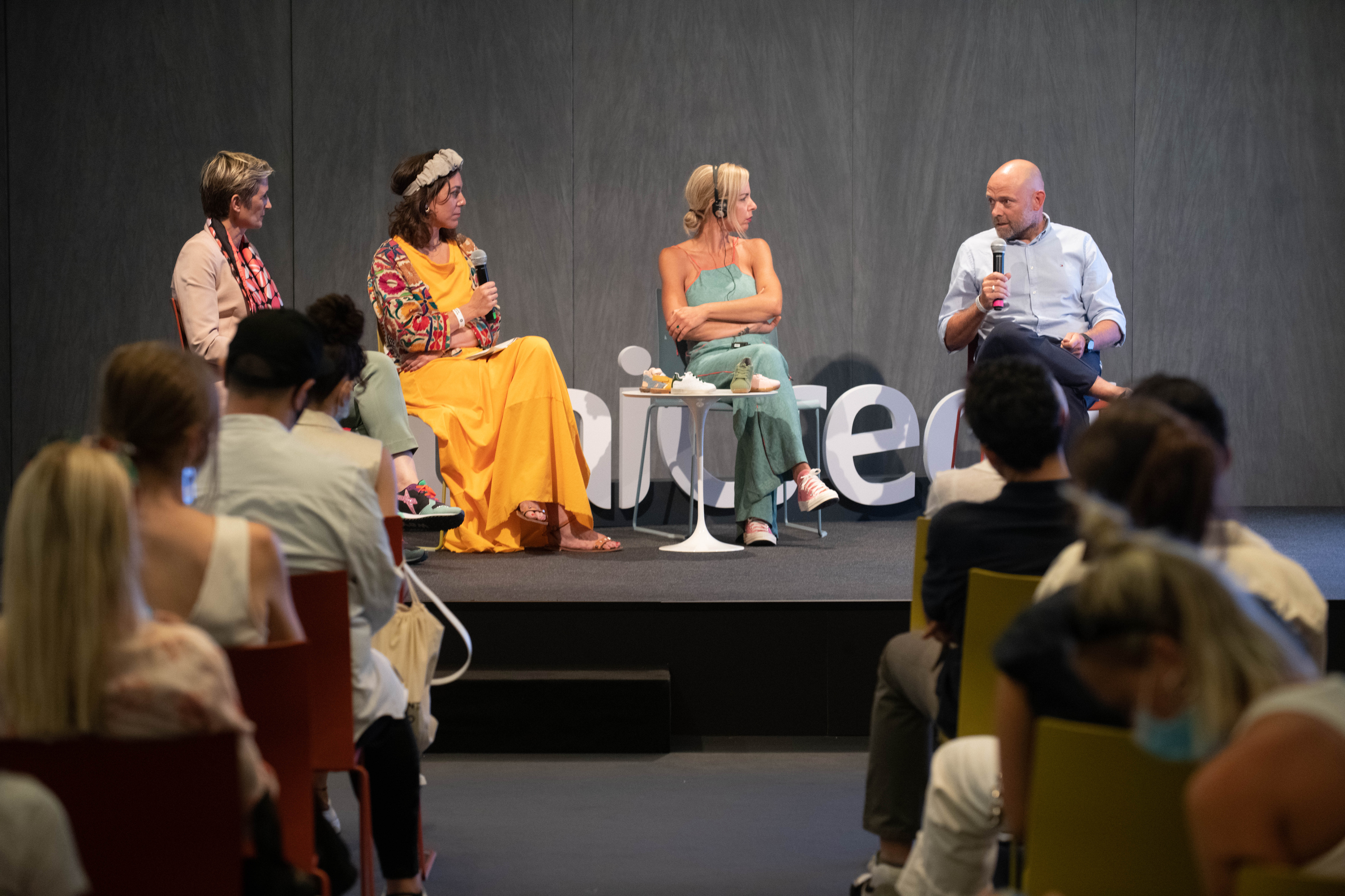 I_Want_to_Be_Green_TALK_1-22