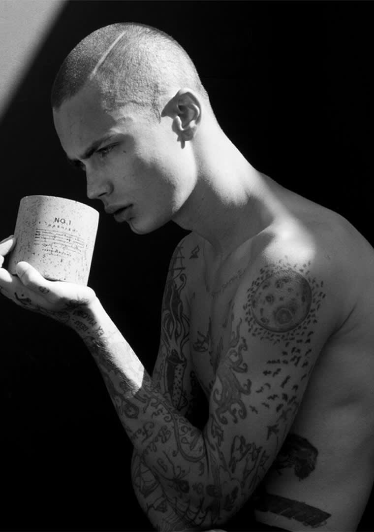 PHOTOGENICSTavola-disegno-1COLLECTION