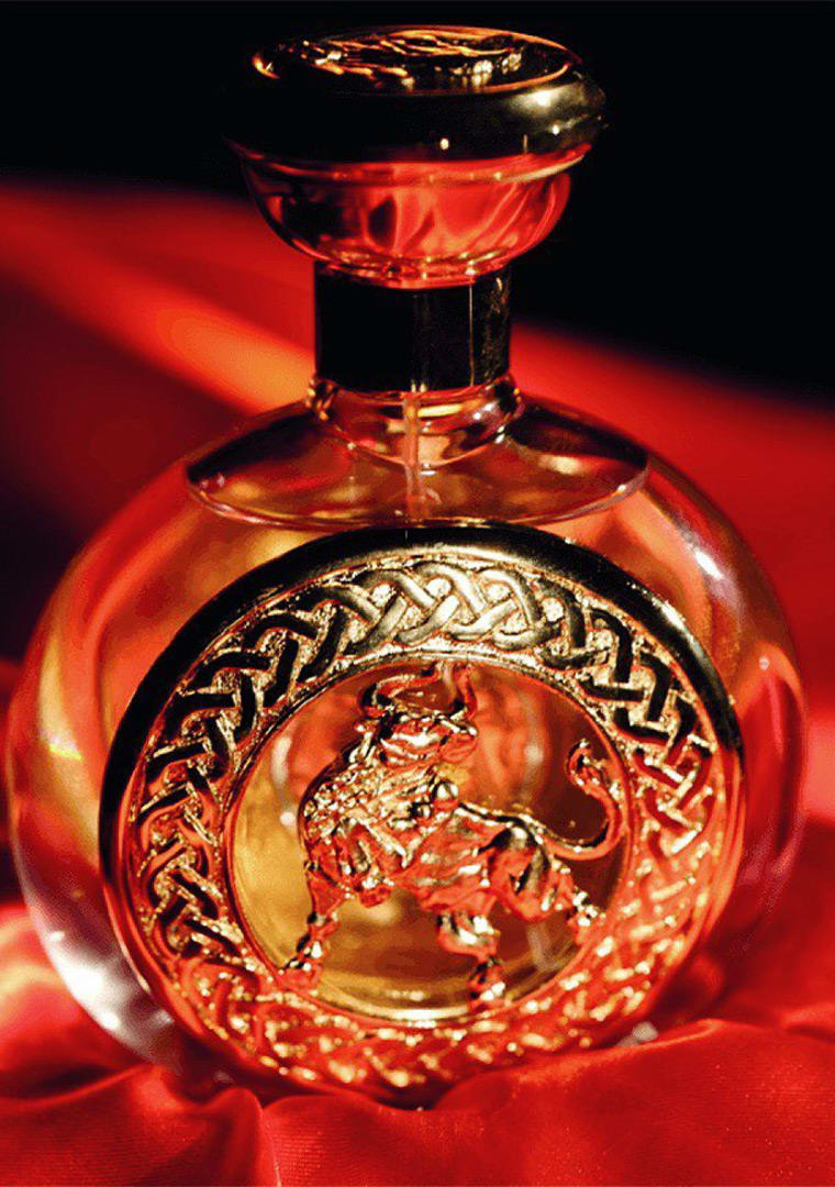 BOADICEATavola-disegno-1COLLECTION