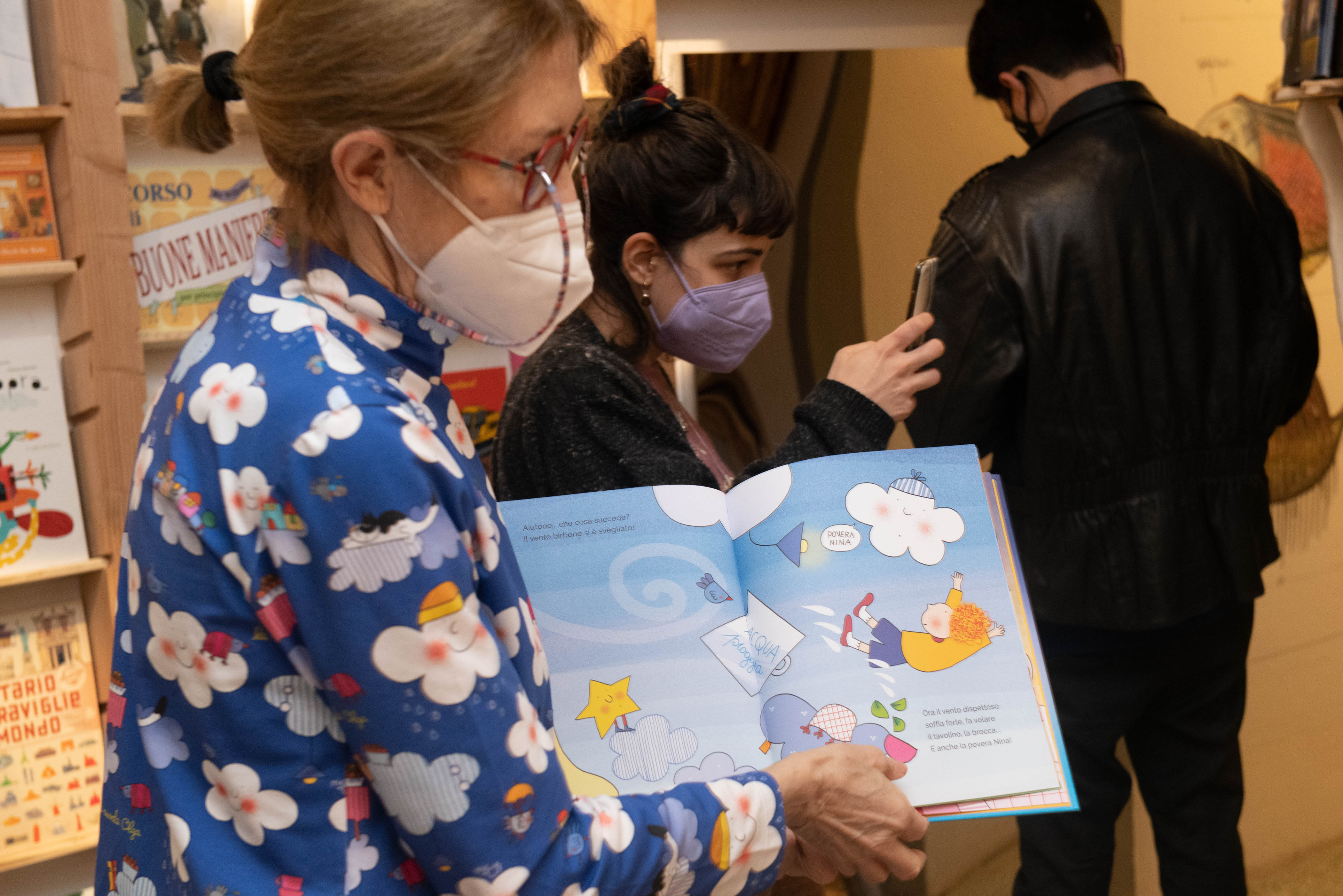 Nicoletta_Costa_Illustrabimbi_Presentazione_del_libro_Nina_e_Olga-3