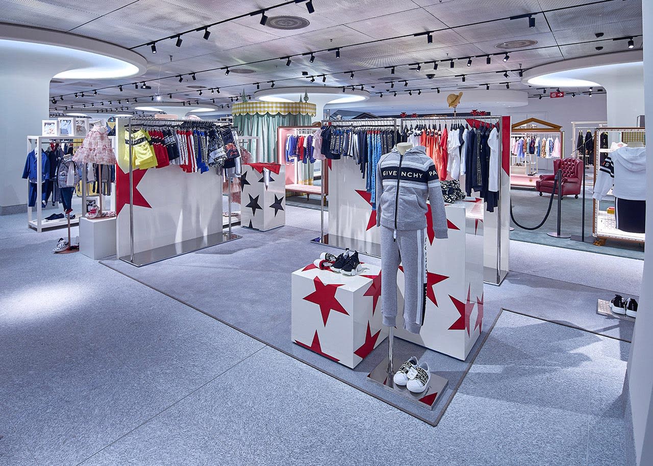 Rinascente-Duomo-kidswear-spazio-GIVENCHY