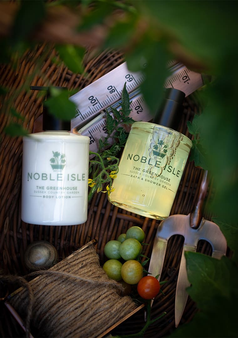 Noble-Isle-The-Greenhouse-Bath-_-Shower-_-Body-Lotion-Duo-6882