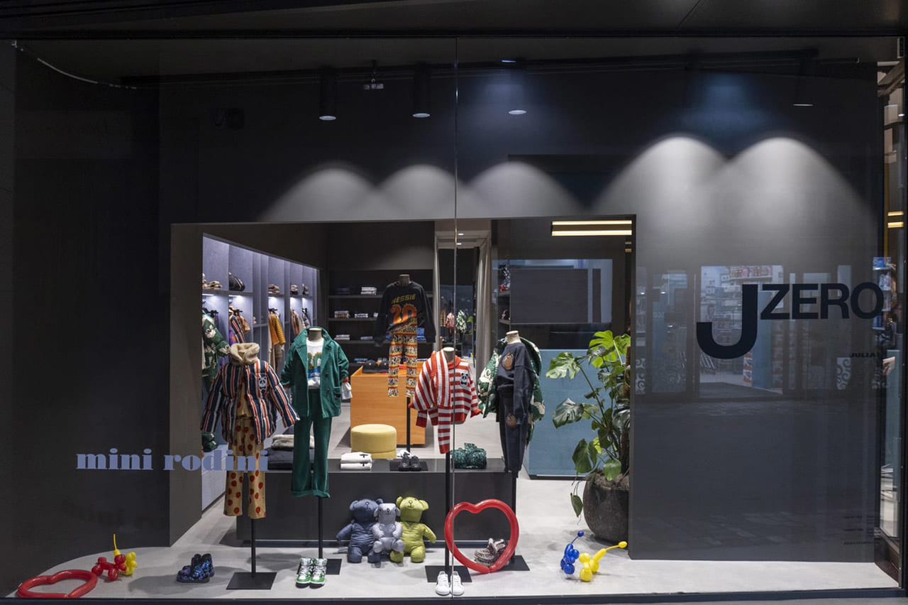 b2ef4048-a04e-4a5e-a325-5e03b7091c99