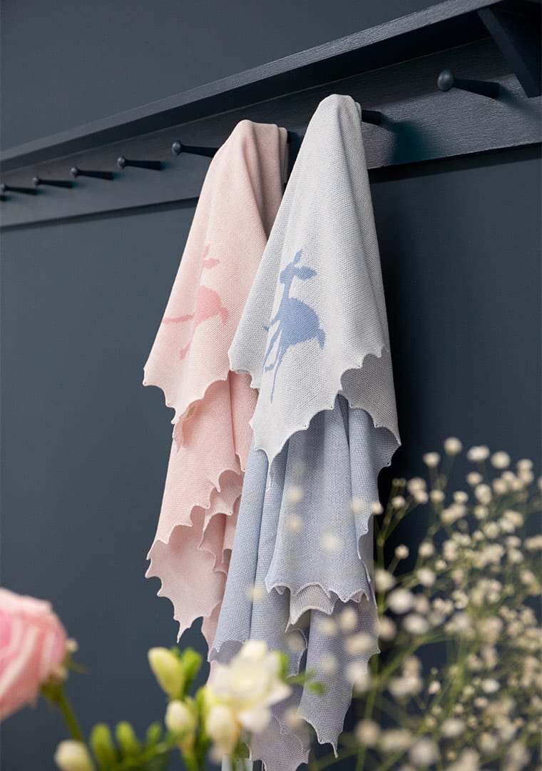 W415_44-colours-lifestyle