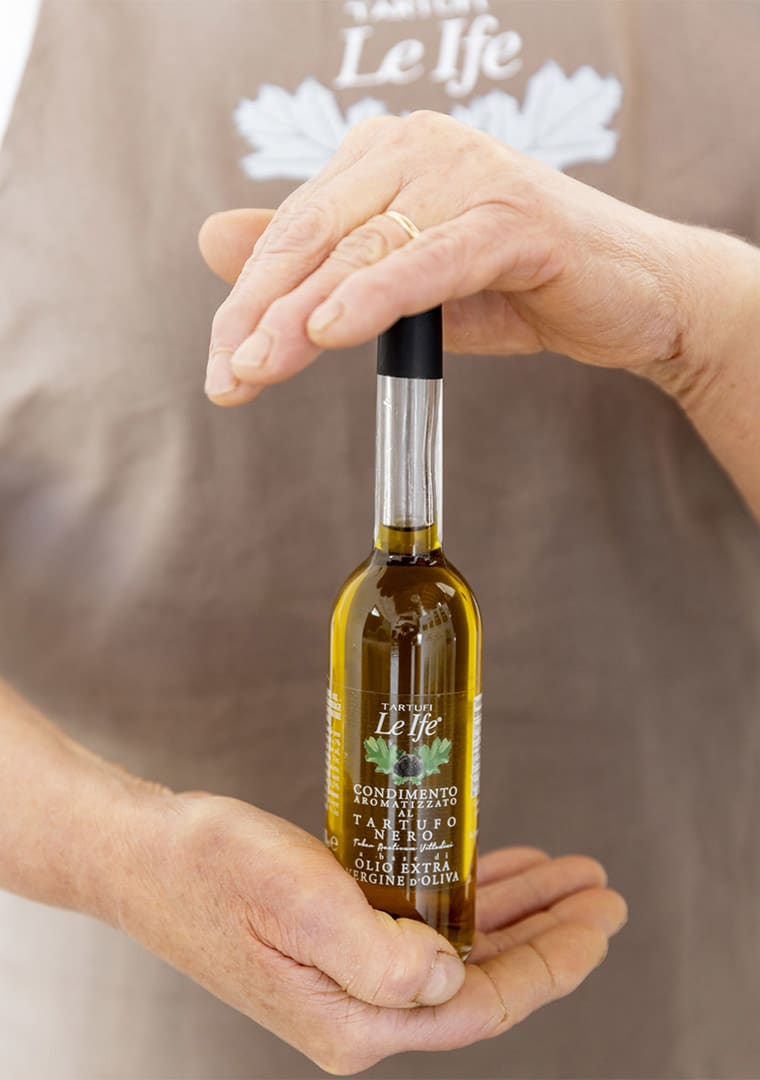 OLIO-TARTUFO-NERO