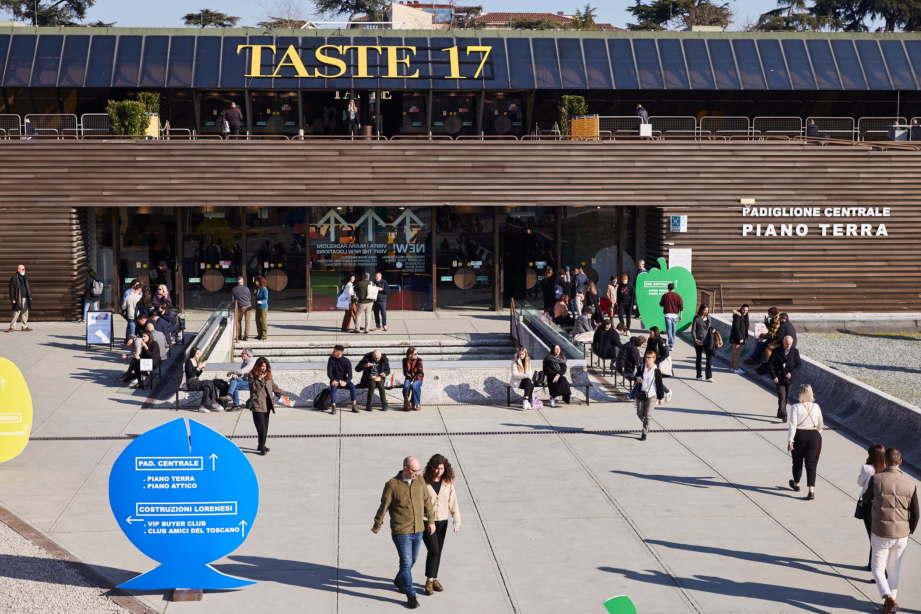 COLORS_ARE_SERVED_034