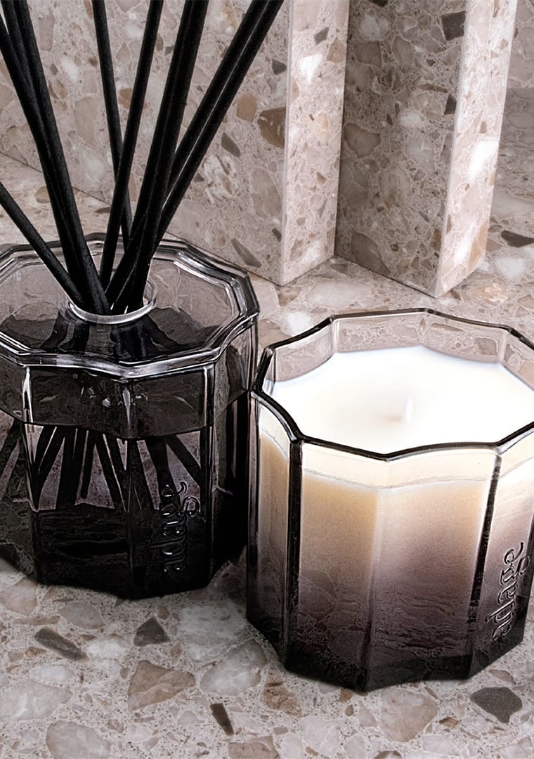 SOURCE_ADAGE_FRAGRANCES_LOOKB1_