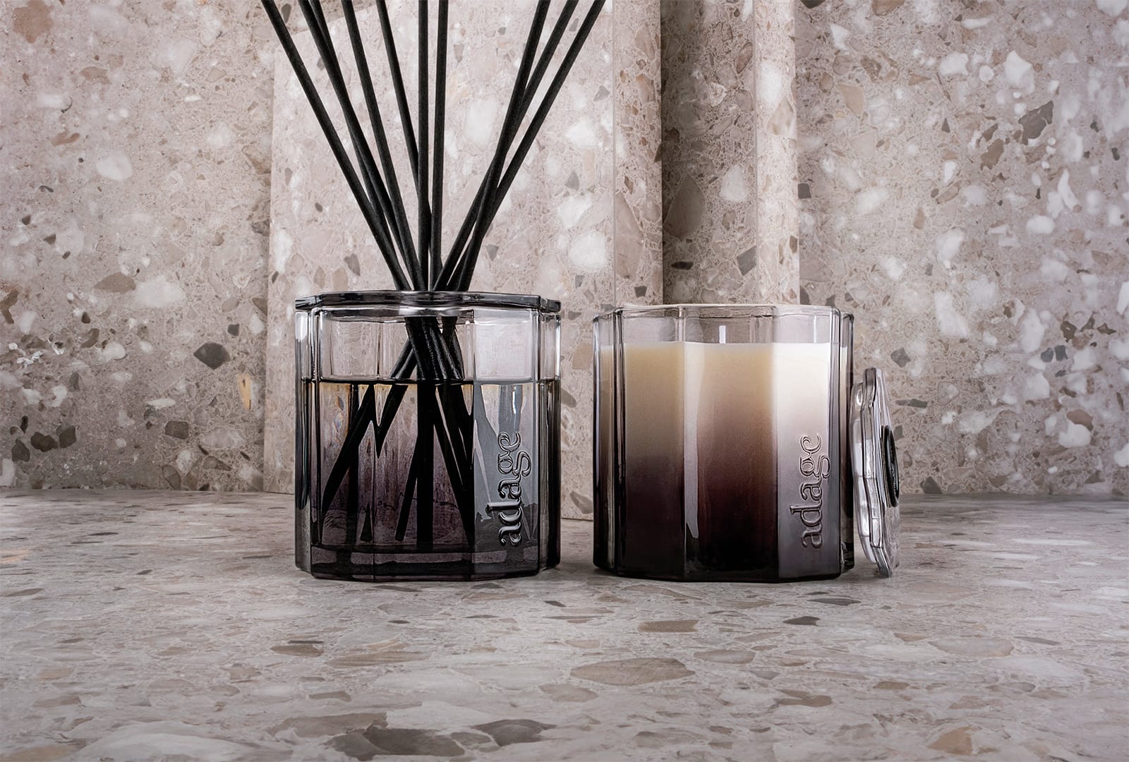 SOURCE_ADAGE_FRAGRANCES_LOOKB1__