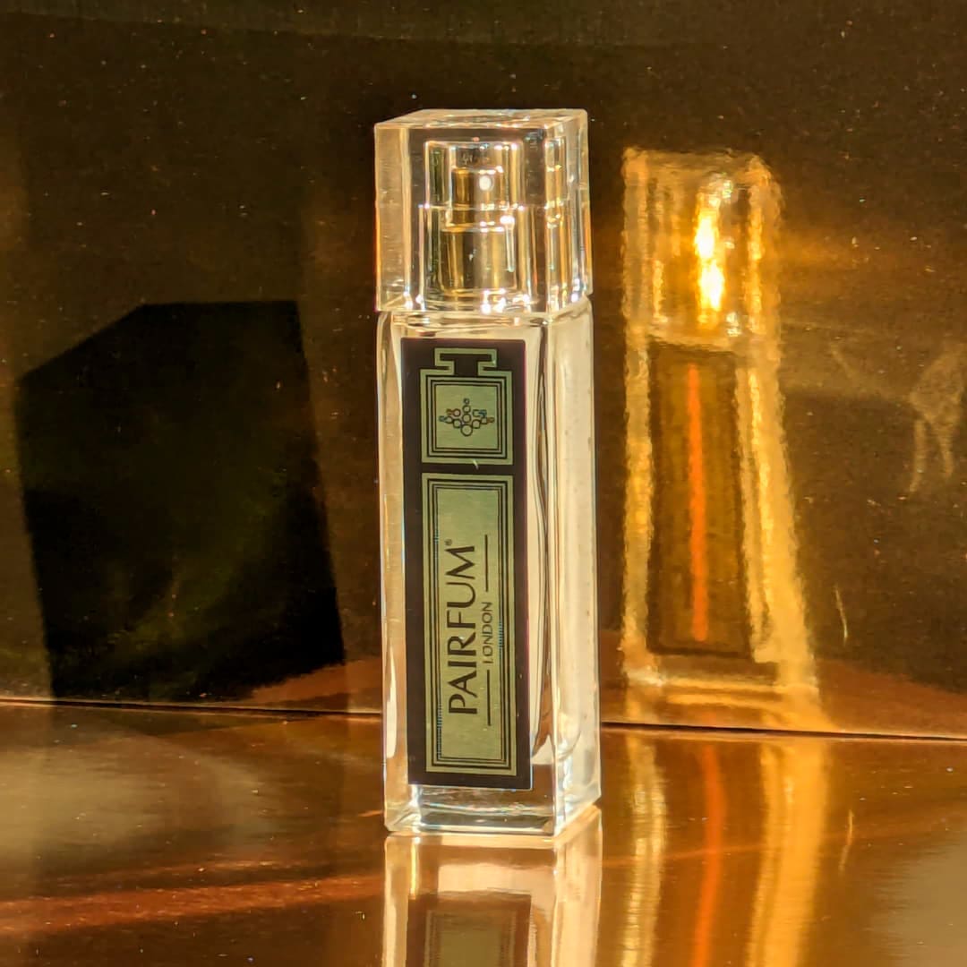 Pairfum-Eau-de-Parfum-Intense-30ml-Travel-Spray-Spiced-Rum-Lime-Guaiac-Wood-Bottle-Gold-1-1