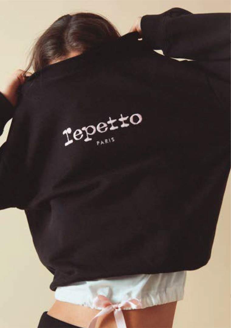 Book-FW25-Activewear_-5