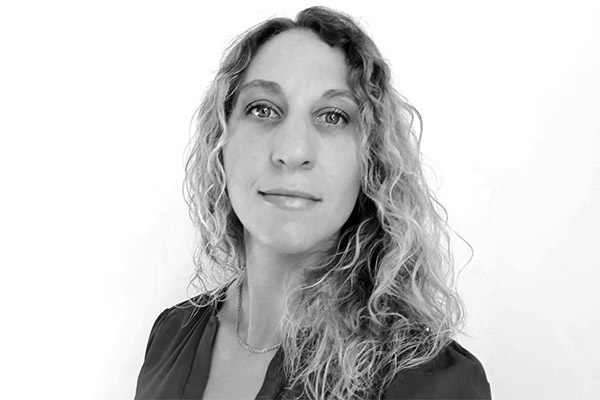 Giulia-Caldon_-Business-Developer-_-Sales-Manager-_EZ-Lab---Blockchain-Solutions