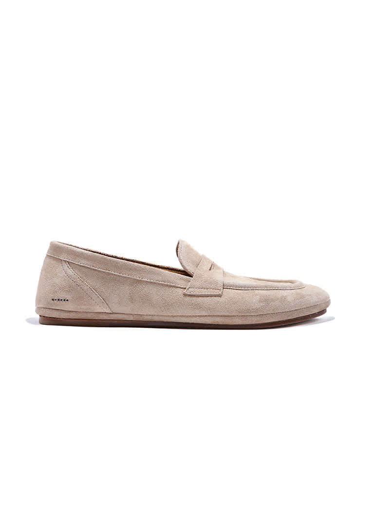 Penny-loafer-in-sand-colored-suede