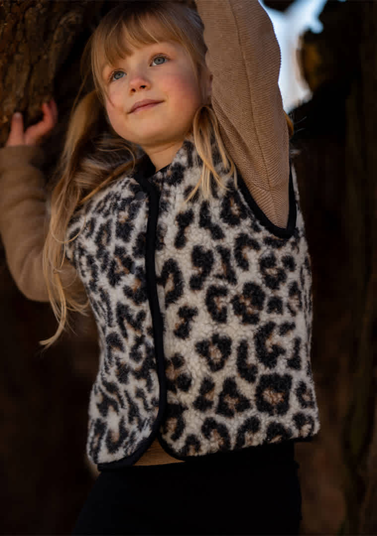 Alwero_TYBJR_LEOWhite