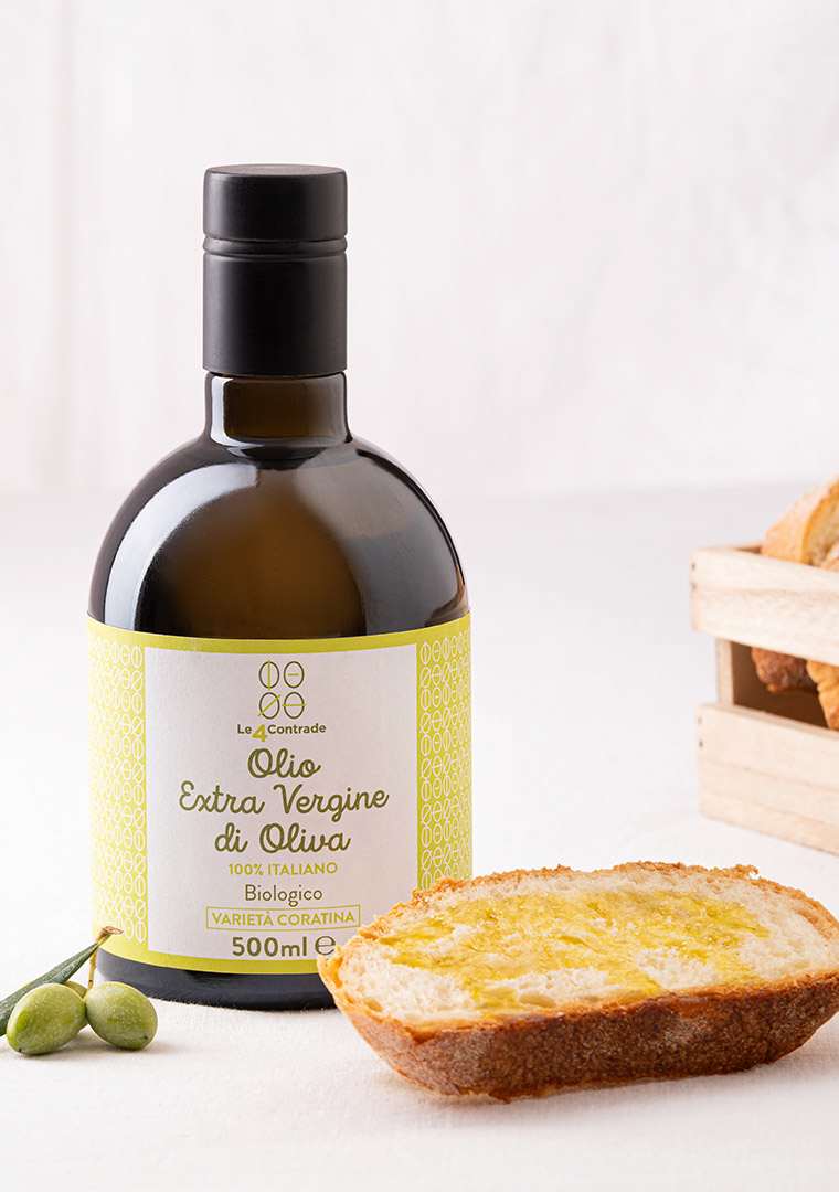 Le4contrade--olio-bottiglia-e-pane-_1