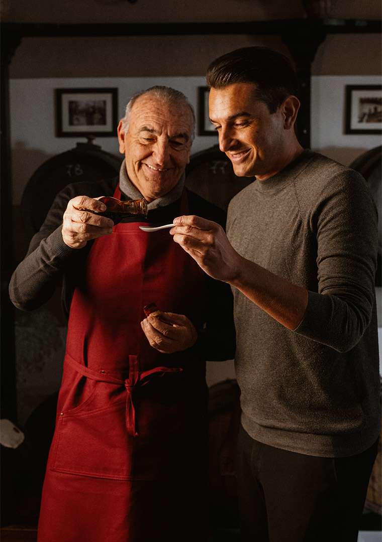 Balsamic-Vinegar-Masters-Acetaia-La-Vecchia-Dispensa