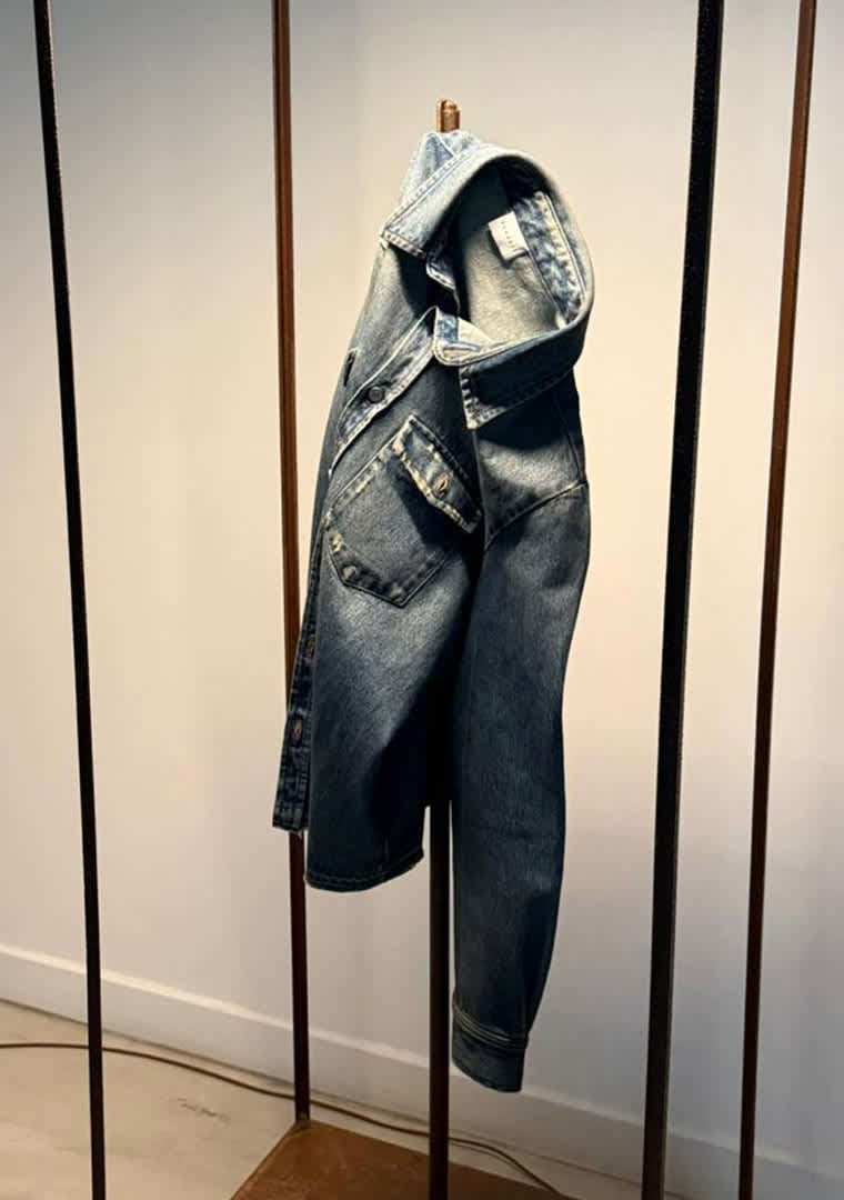 7b8dbcf1-0213-45c0-b0df-c8e35108f0c9