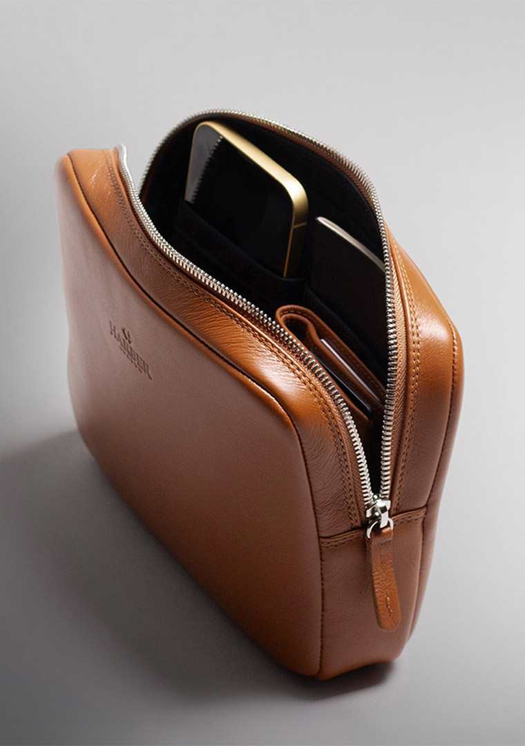 2-Tech-Dopp-Kit-Harber-London